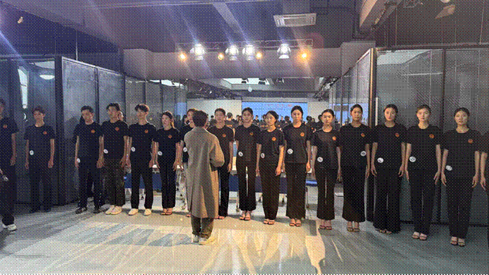 2025-11-17 13:27:03.995000